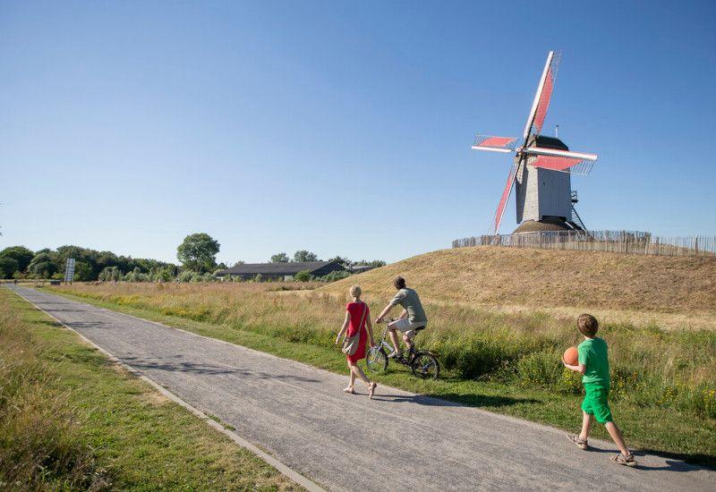 Paters en hertoginnen vanuit Kuurne
