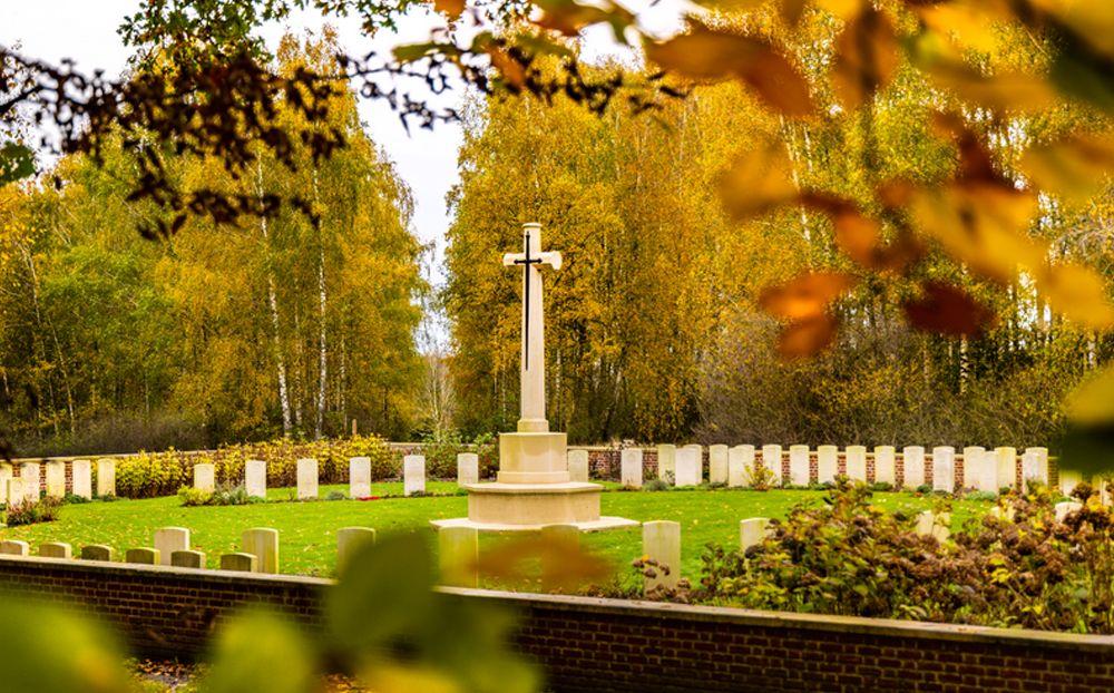 Hedge Row Trench Cemetery